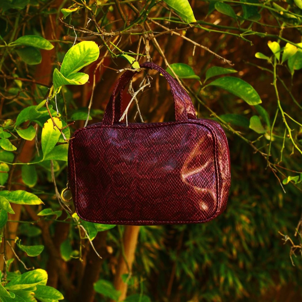 STEVEMADDEN PURPLE SNAKESKIN-PRINT TRAVEL TOTE BAG